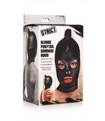 KAPUZE MIT BLONDEM SCHWANZ