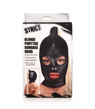 KAPUZE MIT BLONDEM SCHWANZ