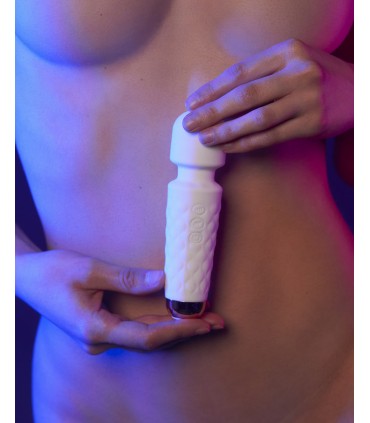 WHITE WANDERFUL MINI MASSAGER