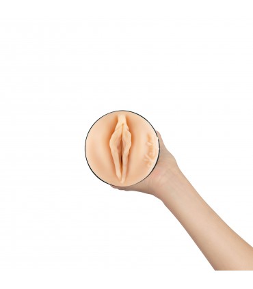 FÜHLEN SIE KAYLEY GUNNER VON KIIROO