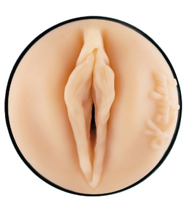 FÜHLEN SIE KAYLEY GUNNER VON KIIROO